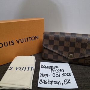 Louis Vuitton Sarah Wallet